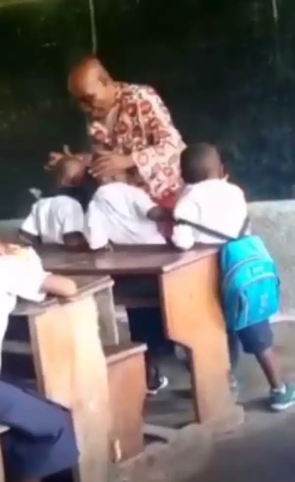 Teacher Caught Forcefully Hitting Heads of His Pupils Together As Punishment (Video)