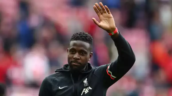 Divock Origi arrives in Milan to complete transfer from Liverpool