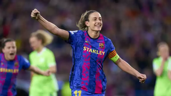 Alexia Putellas named 2021/22 UEFA Women