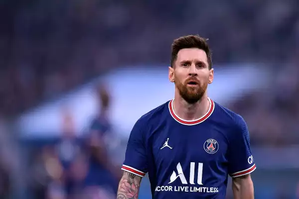 EPL: Messi offered Ronaldo’s no.7 shirt at Man Utd as ten Hag moves for PSG superstar