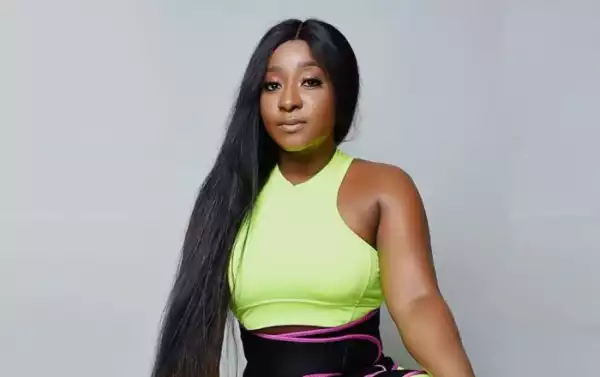 Fan Spots Something Unusual About Ini Edo’s Hips After She Shared This Photo
