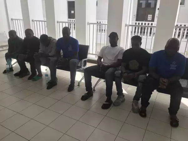 Man Shares Photo Of Nigerian Citizens Arrested For Drug Trafficking In Seychelles
