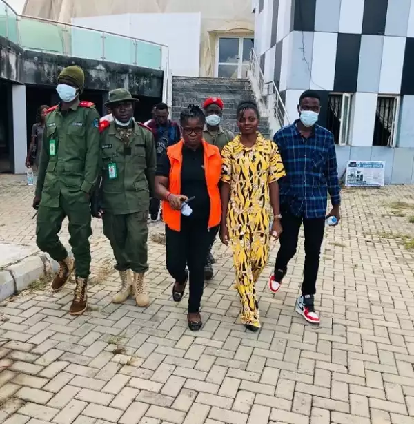 Chef Dammy Seen Stepping Out For An Event With Security Escort (Video)
