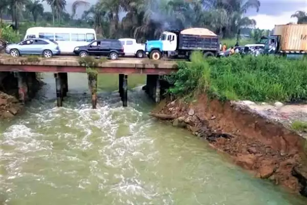 Two killed, five reportedly drown as vehicle plunges into the river in Bauchi