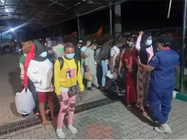 542 Nigerians Stranded In UAE Arrive Back In The Country Following FG Intervention