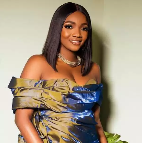 Simi Shares Snippet Of A New Song Off Her Forthcoming Album