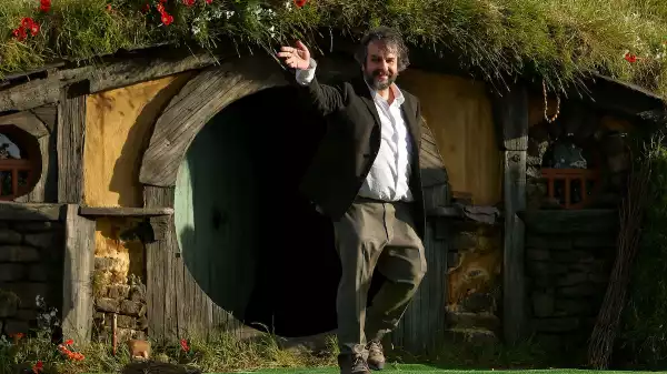 Peter Jackson Has Been Kept in the Loop on New Lord of the Rings Movies