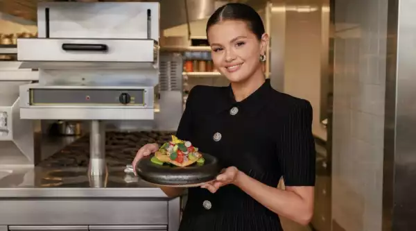 Selena + Restaurant: Selena Gomez Unveils New Cooking Show for the Food Network