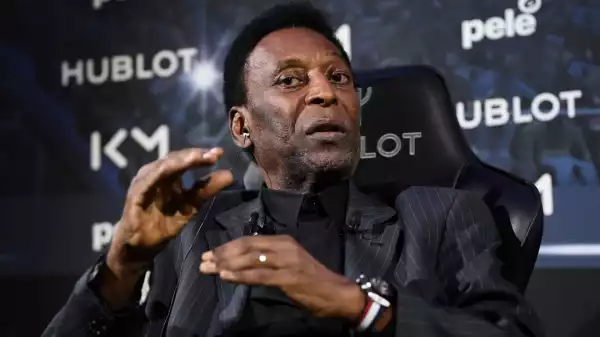 Pele to spend Christmas in hospital as cancer advances