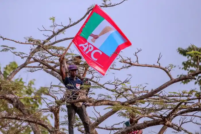 YAWA!! APC Crisis Has Exposed Buhari, Tinubu, Bisi Akande’s Failure – DG Party’s Govs Forum