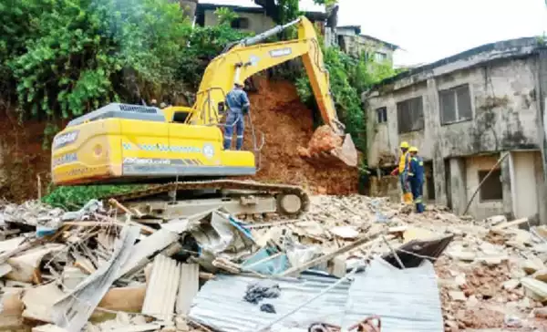 We Left Our Daughters Alive But Returned To Meet Their Dead Bodies - Lagos Couple Who Lost Their Only Two Kids In Building Collapse
