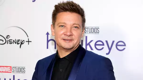 Jeremy Renner Airlifted to Hospital, In ‘Critical But Stable’ Condition