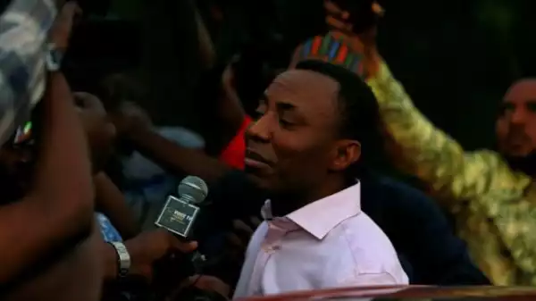 Sowore begins campaign in Kano, knocks FG over Naira redesign