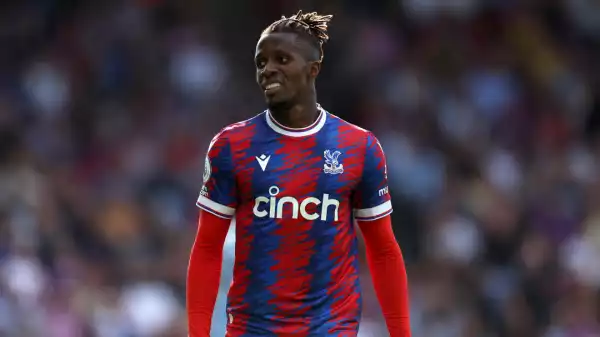 Chelsea hold talks with Crystal Palace over Wilfried Zaha
