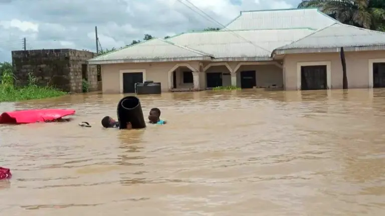 Floods leave 2.4m displaced, 662 lives los