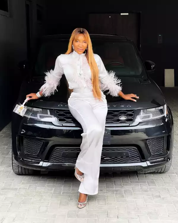 TV Host, Idia Aisien Shows Off The 2021 Autobiography Range Rover Her Siblings Gave Her As Birthday Gift (Photos)