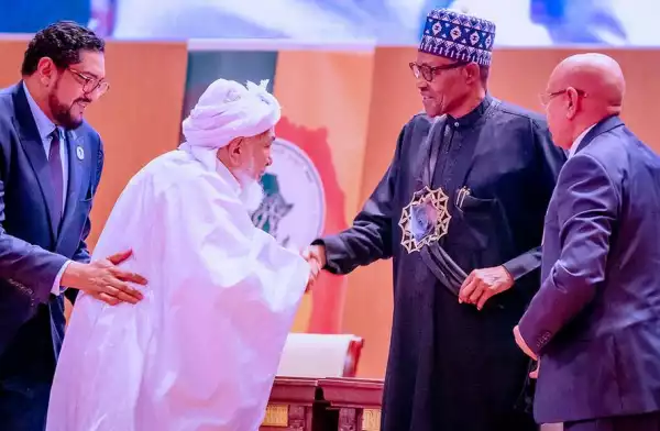 President Buhari Receives Peace Award In Mauritania (Photos)