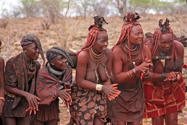 Meet the Himba tribe that offers FREE S£X to guests and doesn