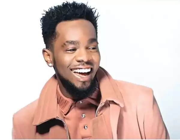 Patoranking Distributes Food Items To Lagosians