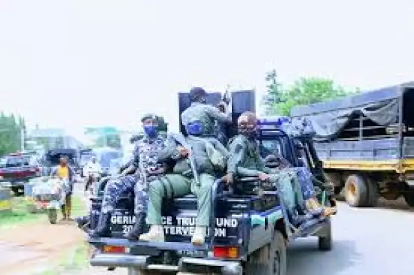 JUST-IN: Army Officers Nabbed PDP Ballot Box Snatcher In Ekiti (Pix)