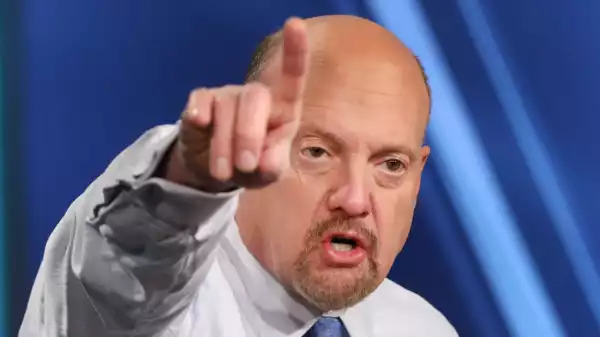 Mad Money Jim Cramer ‘Begs’ Crypto Investors to Take Profits — Says ‘I Don’t Want You to Lose Money’ – Markets and Prices Bitcoin News