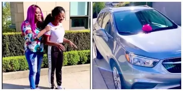 See The Brand New Car A Nigerian Woman Bought For Her Younger Sister (Video)