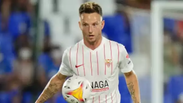Sevilla midfielder Rakitic furious after Real Madrid defeat: Ref whistled against us