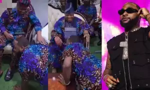 “He’s well trained” – Moment Davido prostrates to greet his father, uncle and others at an event
