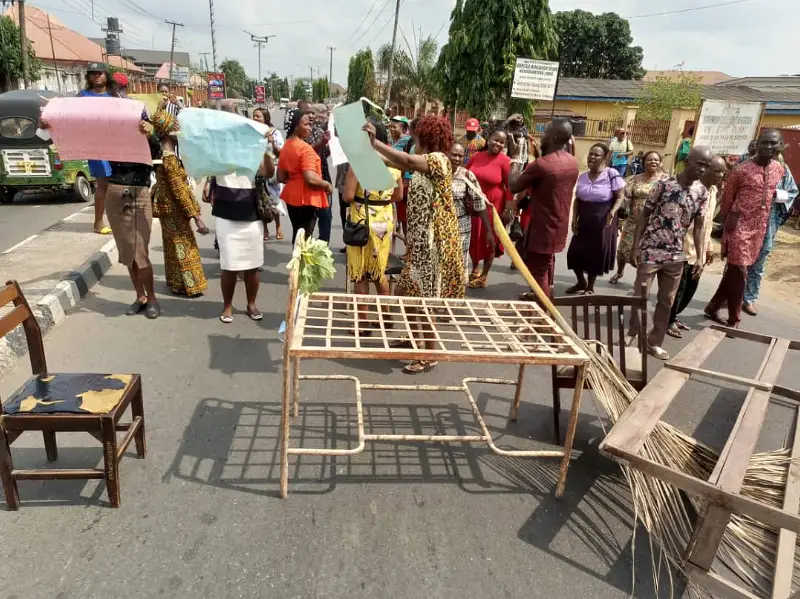 Abia HMB workers block road over 14 months unpaid wages