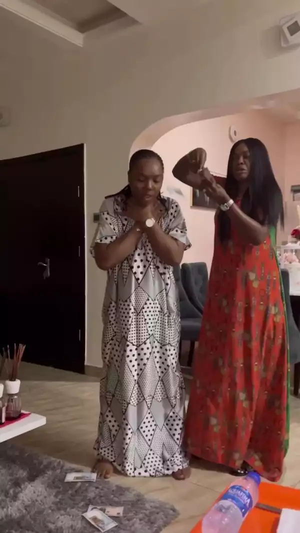 Omoni Oboli Makes Money Rain On Chioma Akpotha On Her Birthday (Photo+Video)