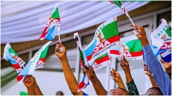 2023: APC unveils 1, 500-member campaign council, committees in Jigawa