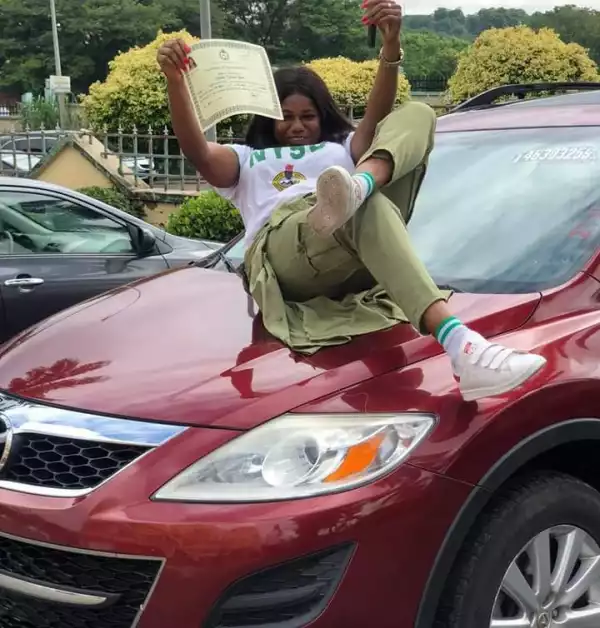 Fish seller buys herself a car as a gift as she completes her NYSC