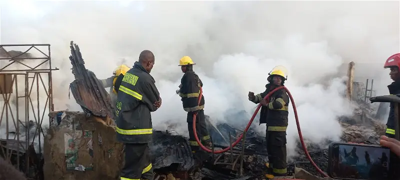 One corpse recovered as fire razes Ajegunle auto spare parts mart