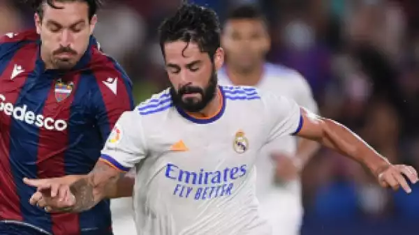 Real Madrid midfielder Isco agrees terms with Real Betis