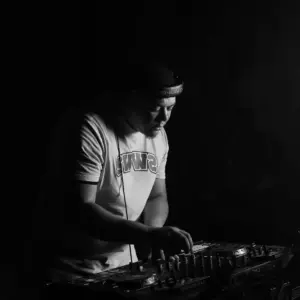 DJ Feezol – Club Haze Derby Afters Set Mix (April 20)