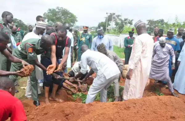 Army General who was murdered in Abuja laid to rest