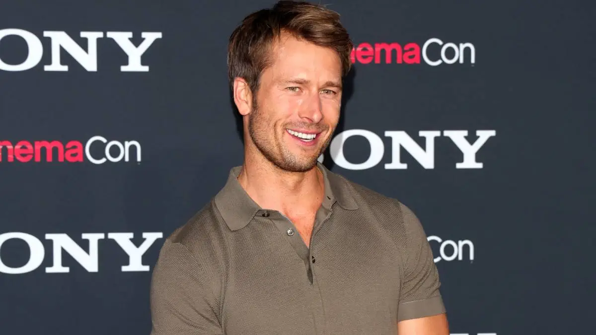 Glen Powell Has Hilarious Reason for Going Nude in New Photoshoot