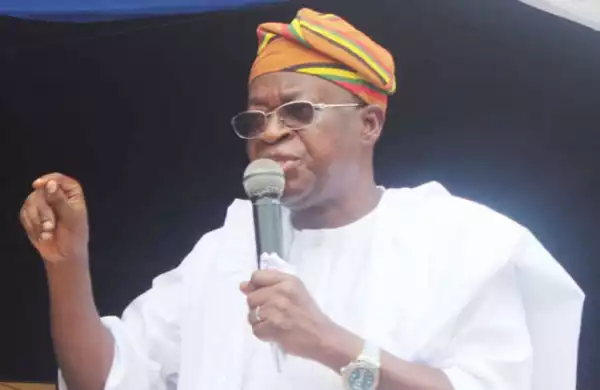 Oyetola swears in newly elected LG chairmen, councillors
