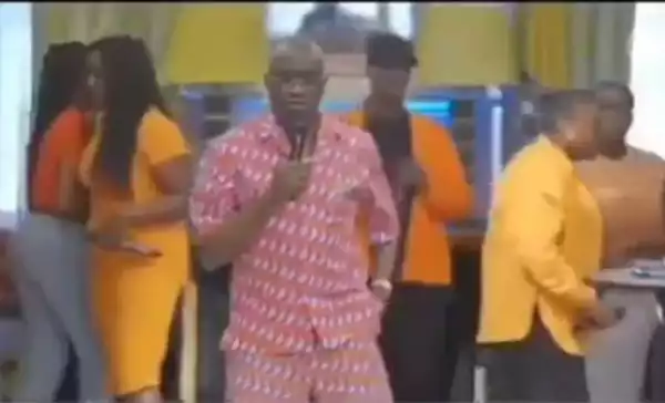 The Moment Pastor Tobi Adegboyega Shut Down Choristers Mid-service For Singing A 