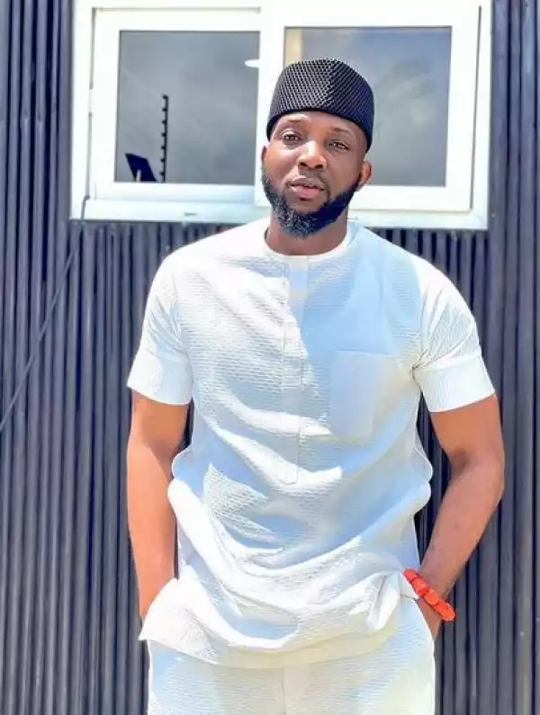 BBNaija Tuoyo Thanks God After His Kitchen POP Fell Off While He Was In The House (Video)